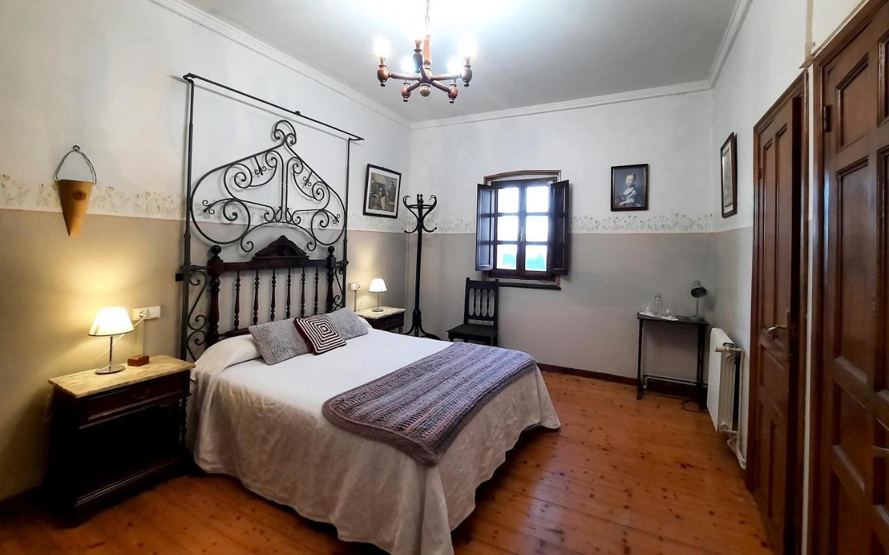 La Casona De Villanueva De Pria Εξωτερικό φωτογραφία